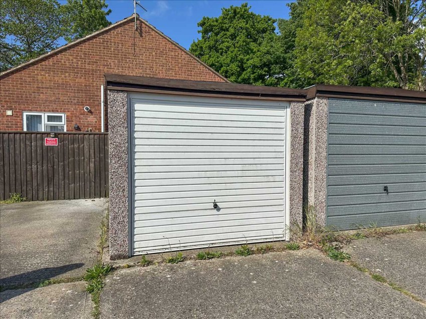 Images for Yew Tree Rise, Ipswich